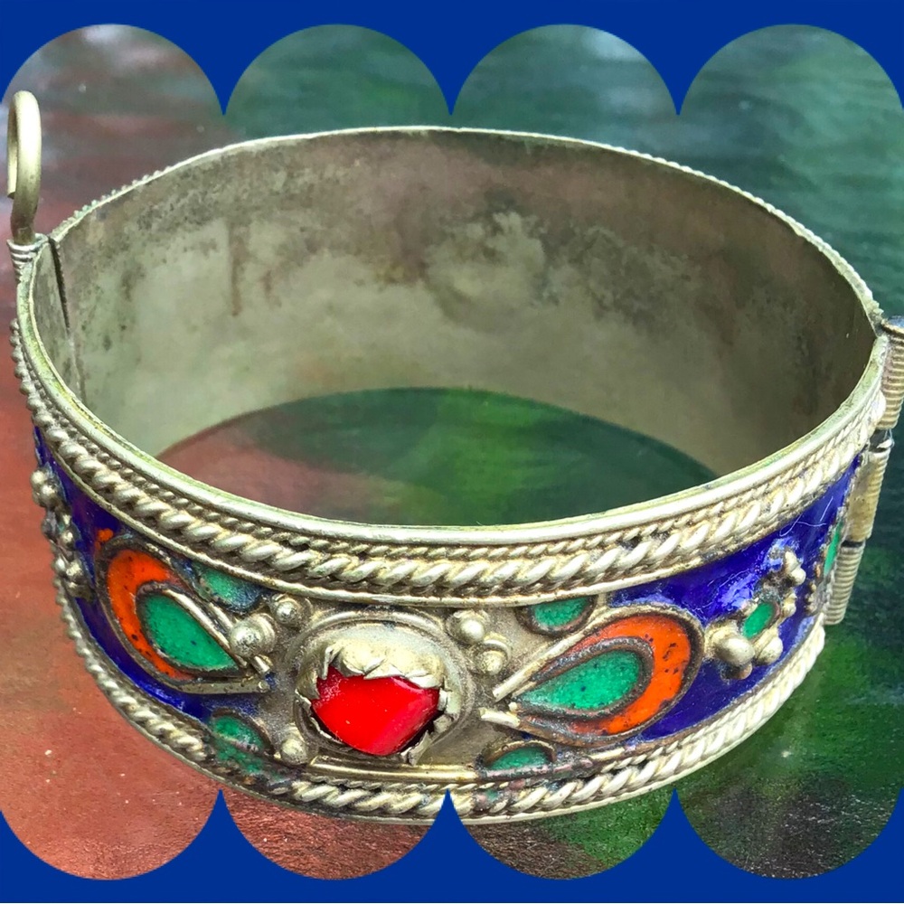 🎉HOST PICK🎉 Vintage bracelet - Picture 1 of 2